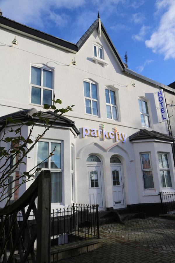 Park City Suites Hotel Manchester Exterior foto